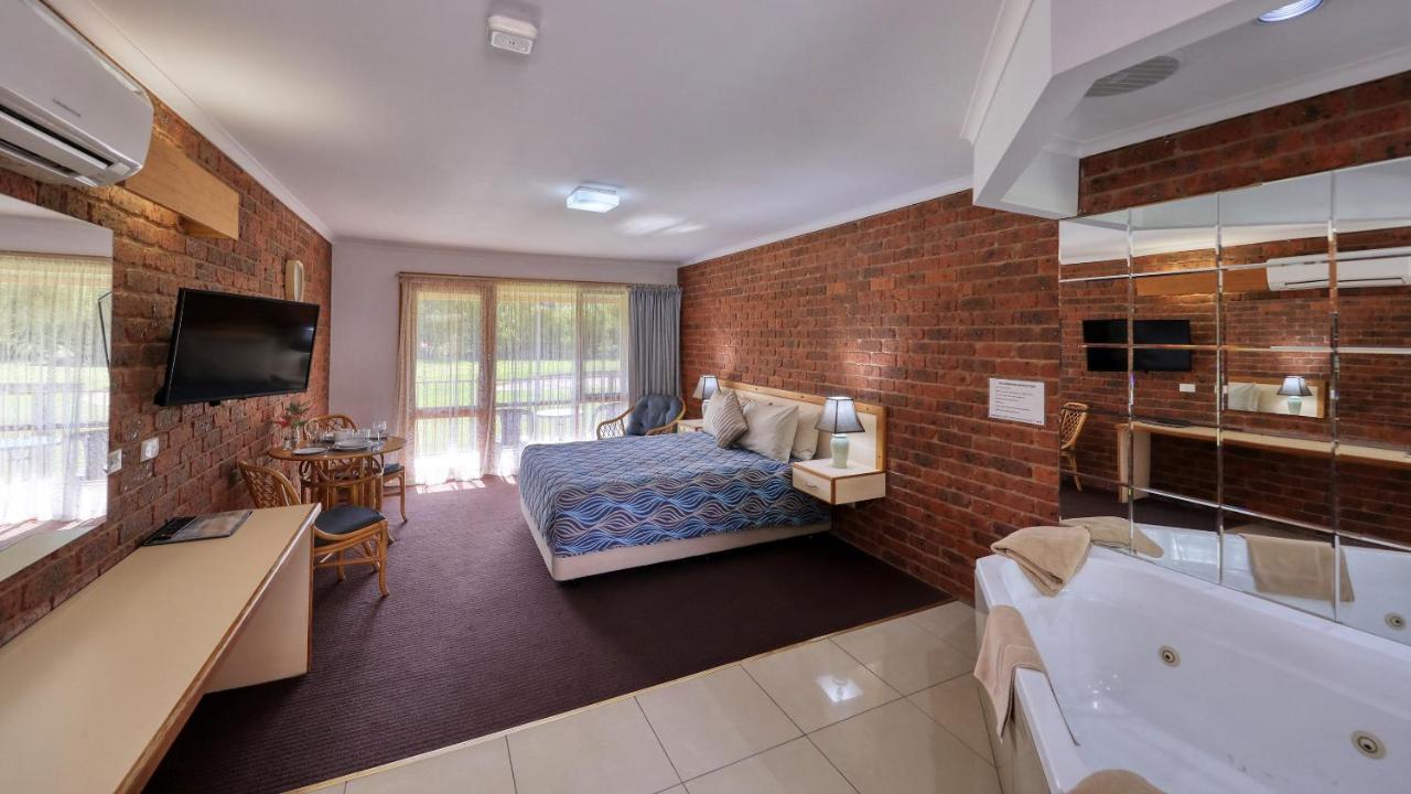 Tooleybuc Club Motor Inn 외부 사진