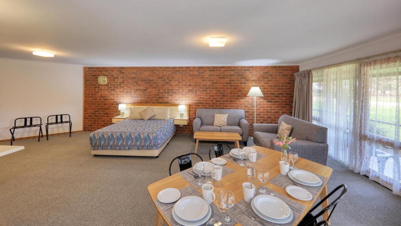 Tooleybuc Club Motor Inn 외부 사진